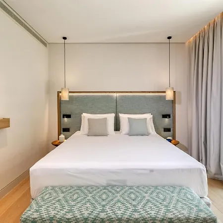 Vathi Cove Luxury & Hotel 5*