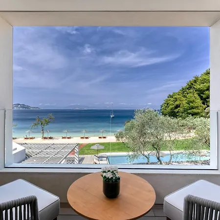 Vathi Cove Luxury & 5*